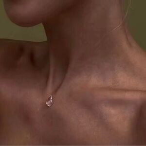 Delicate  Teardrop Pendant Necklace